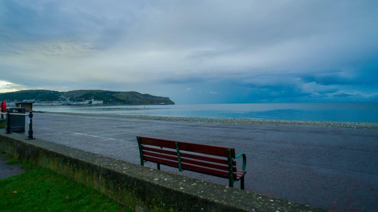 Carmel House Hotel Llandudno Luaran gambar