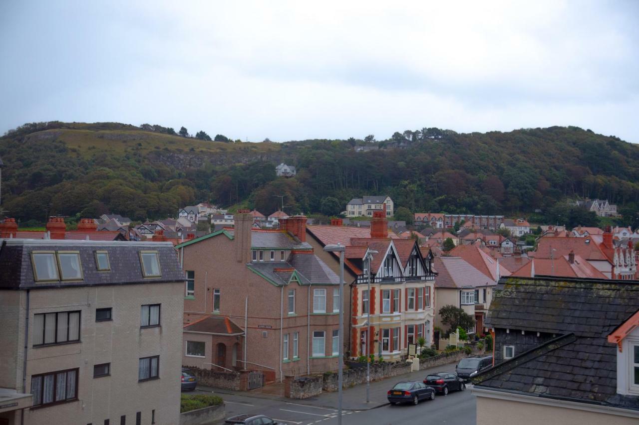 Carmel House Hotel Llandudno Luaran gambar